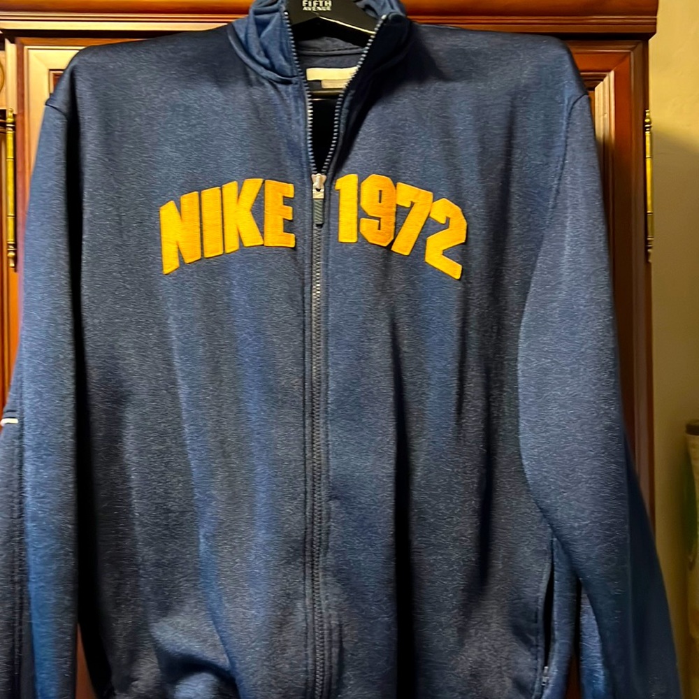 Nike Navy Blue & Gold 1972 Edition Y2K Zip Up Sweatshirt in excellent condition